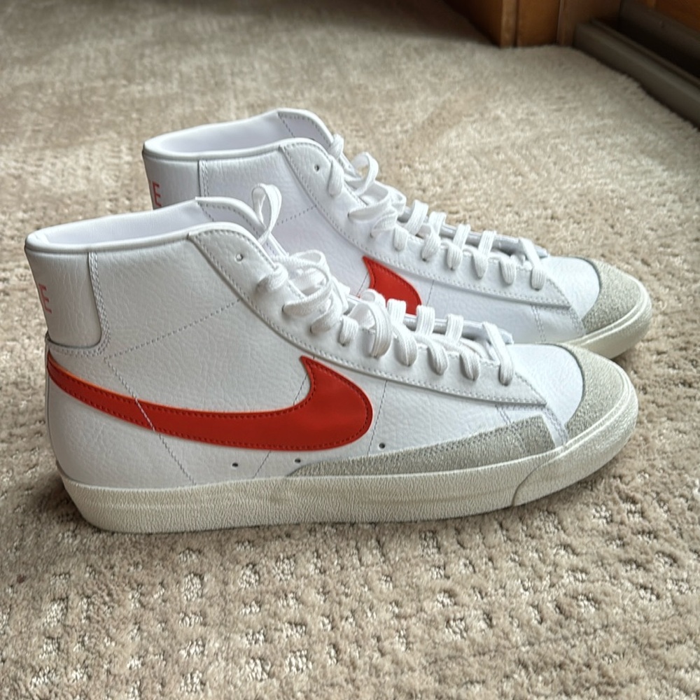 Nike Blaze Mens Shoe